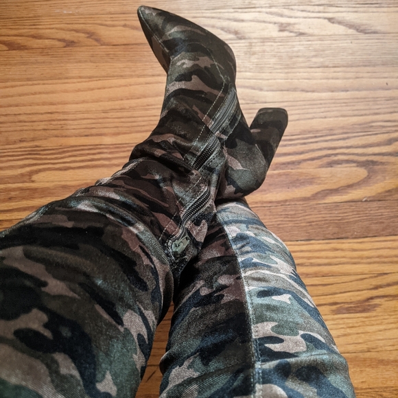 WINDSOR 🪖 At Ease Camo Boots, Women's Size 7 - Picture 4 of 9